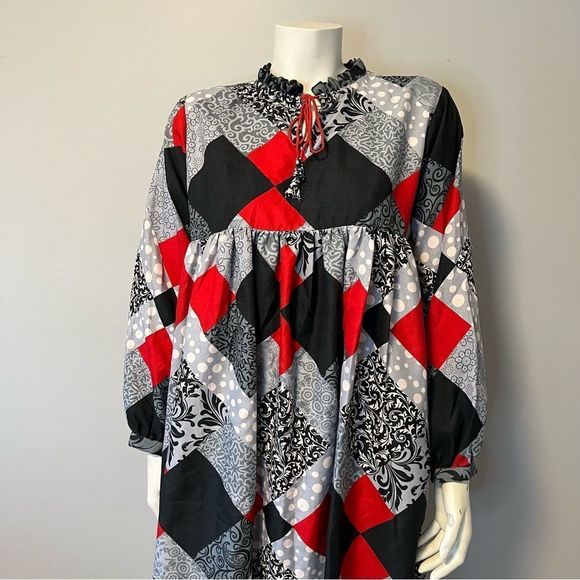 Hand Crafted Quilted Patchwork Printed Dress Grey, Red and White One size - Picture 5 of 16